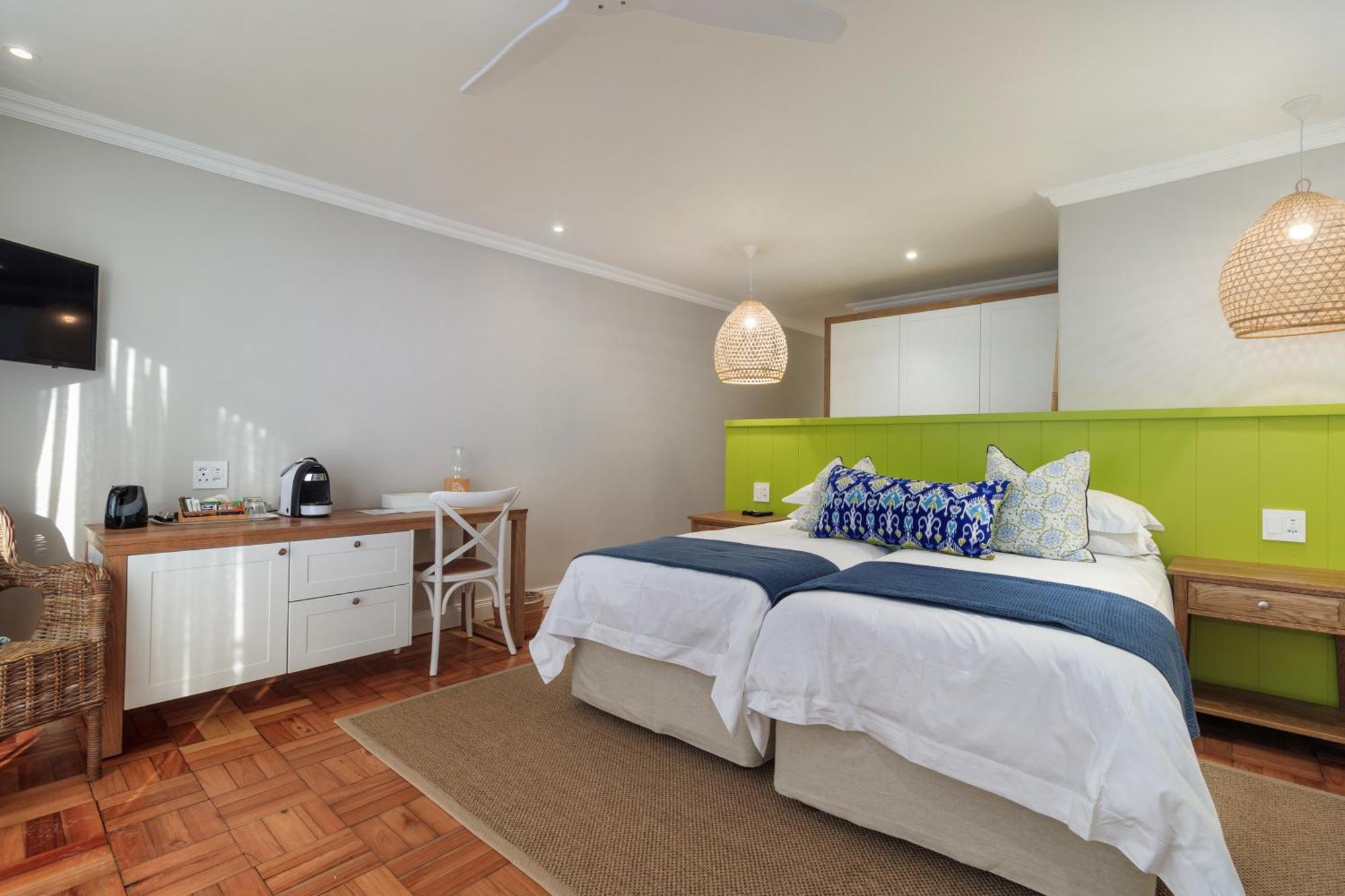 Morgan Bay Hotel Room photo